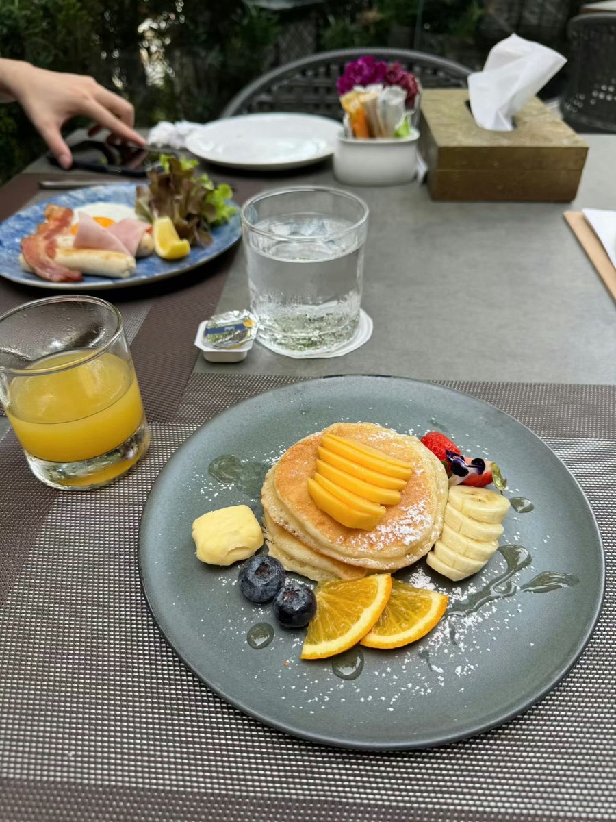 hhuuullhhhh's tweet photo. 对象又出去旅游了 假期落单了 无聊🥱 https://t.co/IfLaNMOm2P