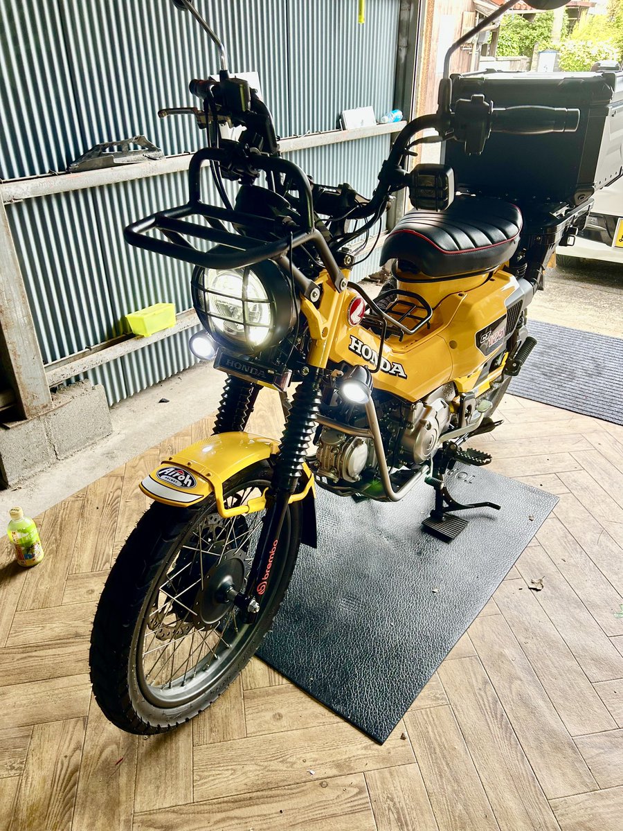 mw5ewSu4lDWKUt4's tweet image. ❇️❇️❇️❇️❇️❇️❇️❇️❇️やっとフォグランプ取り付けました〜😁👍

#ハンターカブ 
#CT125
＃カブ主
＃ツーリング