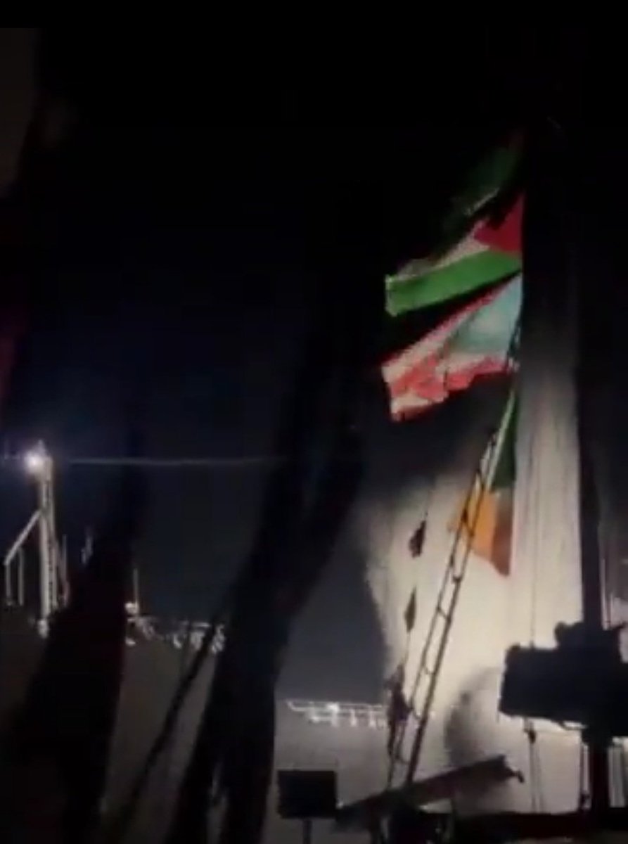 BernabeMVC's tweet photo. En la Flotilla hacia Gaza: las banderas de Palestina, Puerto Rico e Irlanda. https://t.co/Iq6diEdbG9