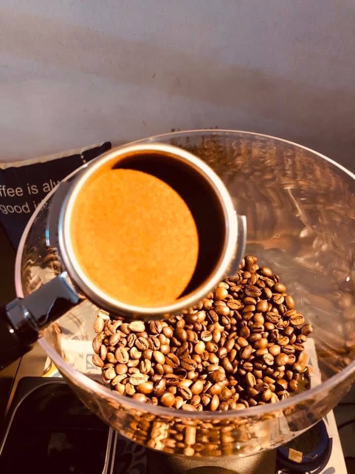 DonGian91's tweet photo. ❤️Duy nhất hnay:

Muuuaaaaa bất kì sp nào của nhà Holly #adevanoni #kulcoffee đều được :

tặng 1 xà bông tự nhiên trị giá 59k

Ib: 0983334922 e gửi menu ạ

Đặc biệt: cà phê pha phin hnay mua lẻ về giá sỉ, còn 4kg là hết chờ mẻ sau, mỗi ng nhấc e vài kí về pha uống nha!