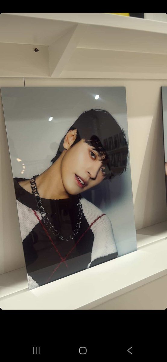Withteaplease's tweet photo. My friend at the b2p pop up doing god's work for me 🥹

#DANGHONGHAI #당홍하이 #BOYS2PLANET #보이즈2플래닛 https://t.co/DDYGDR5n9u