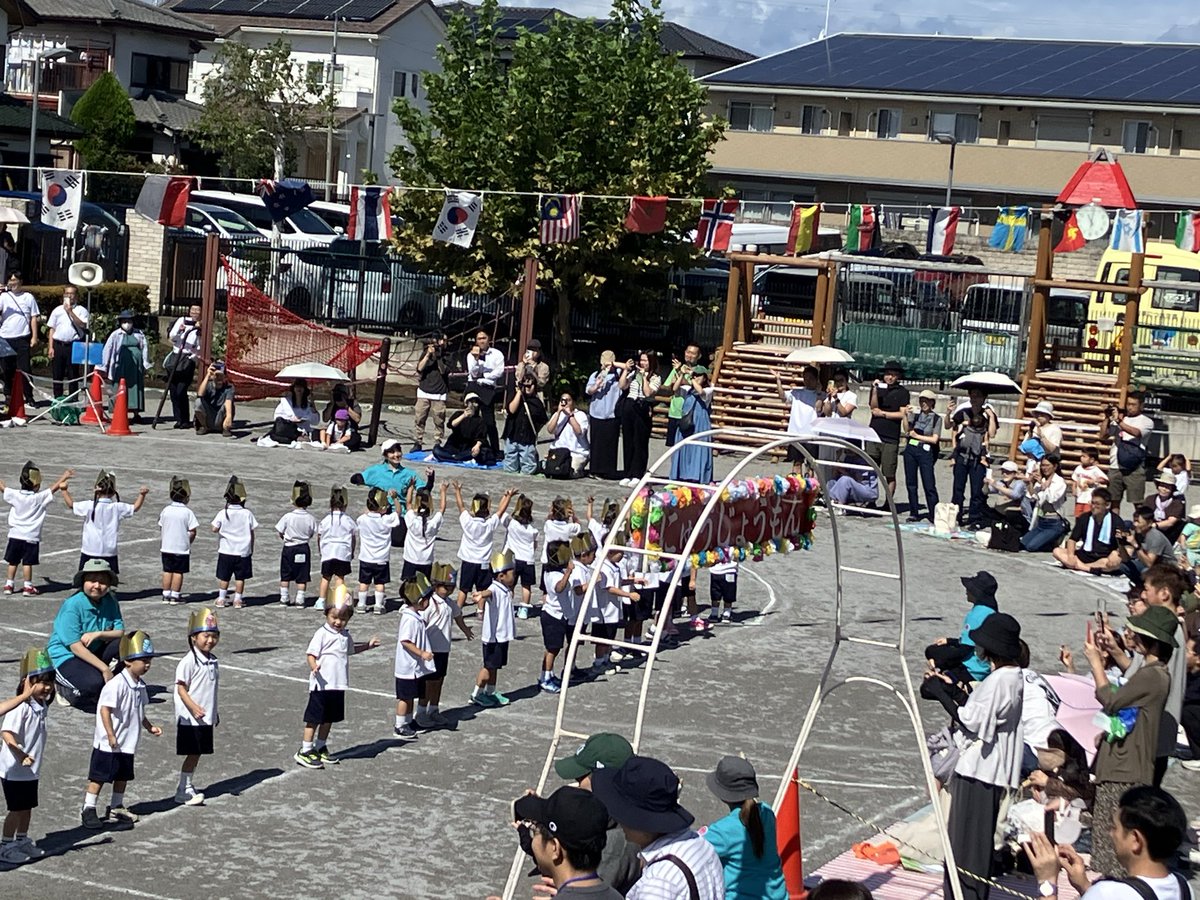 ishiyou's tweet photo. 年少学年のパフォーマンスは、おゆうぎ『Good Luck!』です。　#運動会 #こども園 #年少学年 https://t.co/87hEYovebv