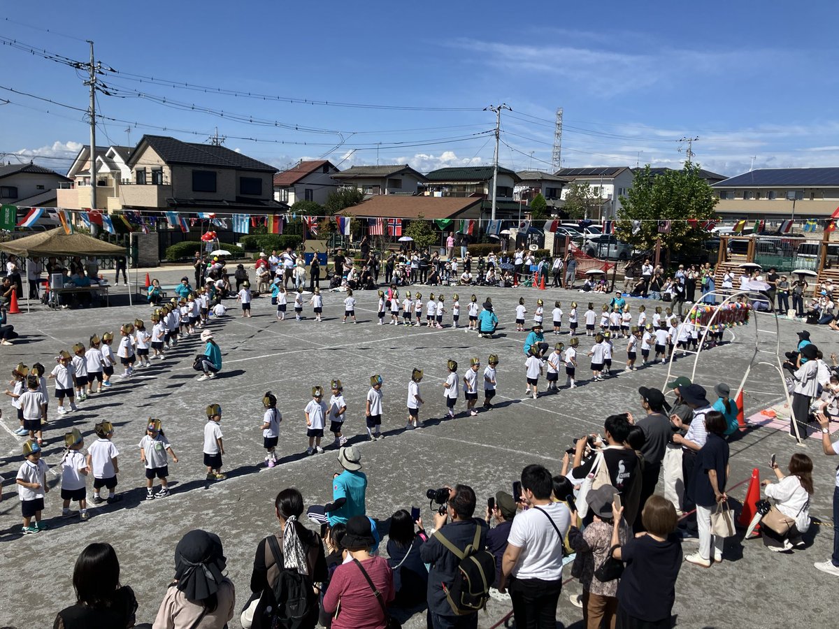 ishiyou's tweet photo. 年少学年のパフォーマンスは、おゆうぎ『Good Luck!』です。　#運動会 #こども園 #年少学年 https://t.co/87hEYovebv