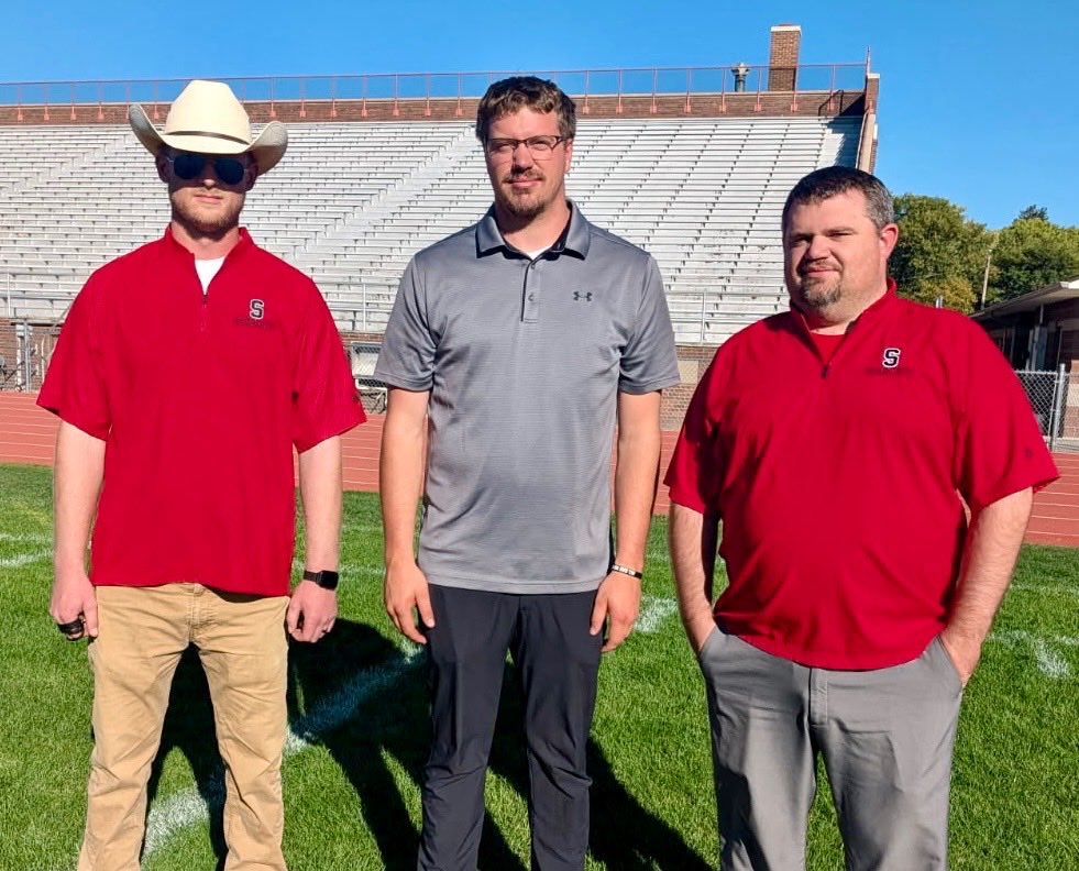 Bluffs Middle School tweet media