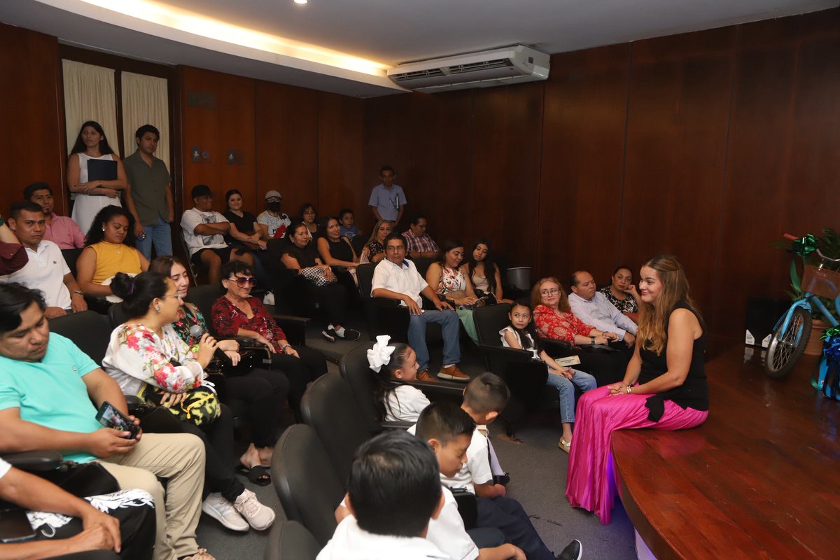 Cecilia Patrón Laviada tweet media