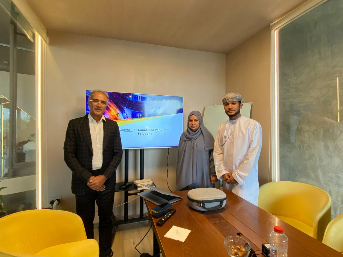 OmanRoadSafety1's tweet photo. عقدت الجمعية اجتماعاً مثمراً مع شركة Kapsch TrafficCom النمساوية، الرائدة عالمياً في حلول النقل الذكية وإدارة حركة المرور.
استعرض الاجتماع، الذي مثّل الشركة فيه السيد Sonal Ahuja – Executive Director, Artificial Intelligence, Innovation &amp; Mobility، https://t.co/xUNNhAzAUS