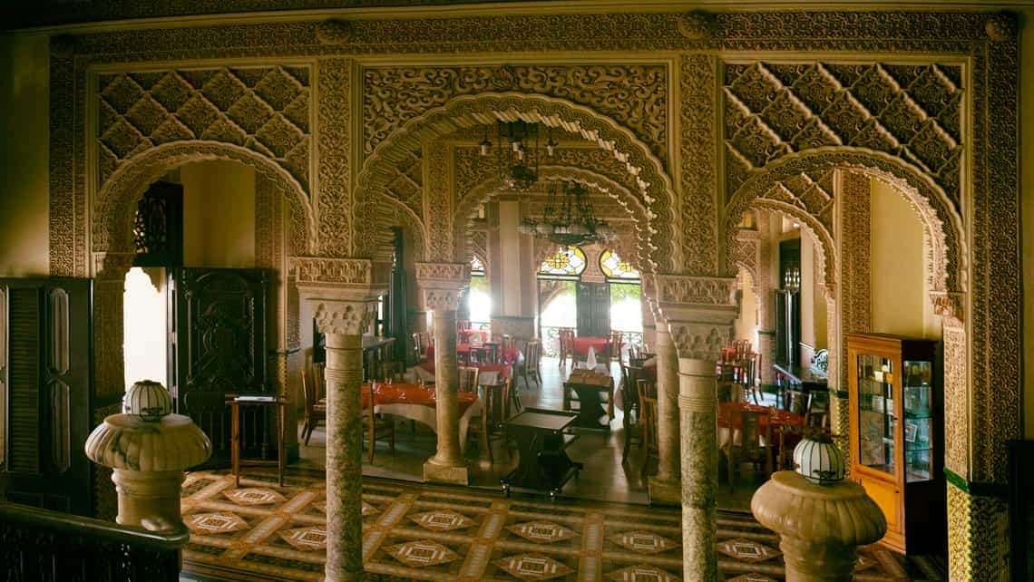 ✈️Descubre la majestuosidad del Palacio de Valle en Cienfuegos. 💎 Explora su arquitectura única y sumérgete en la historia. ¡Visítanos y vive una experiencia inolvidable! ❤️

#PalacioDeValle #Cienfuegos #Cuba #Arquitectura #ViajarACuba #Cuba   #CubaÚnica #CubaTravel