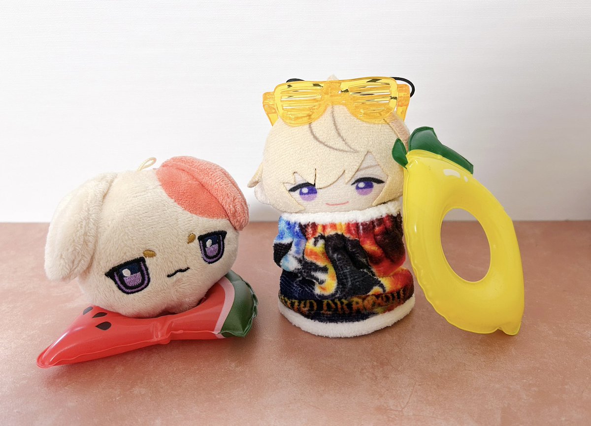 ﾊﾟﾍﾟﾁｬﾝ残念だけど、もうプールの季節は終わっちゃったんだ✋😭💦ドラゴン🐉腰巻きタオルは腹巻きとして使ってねッ😅‼️