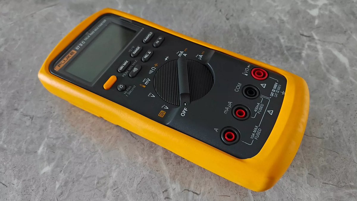 TESTRO_LLC's tweet image. Fluke 87V | ±0.05% DC accuracy; 1000 V / 10 A. For VFD drive and panel troubleshooting. Request a quote.
#DigitalMultimeter #TrueRMS #CATIII1000V #Maintenance