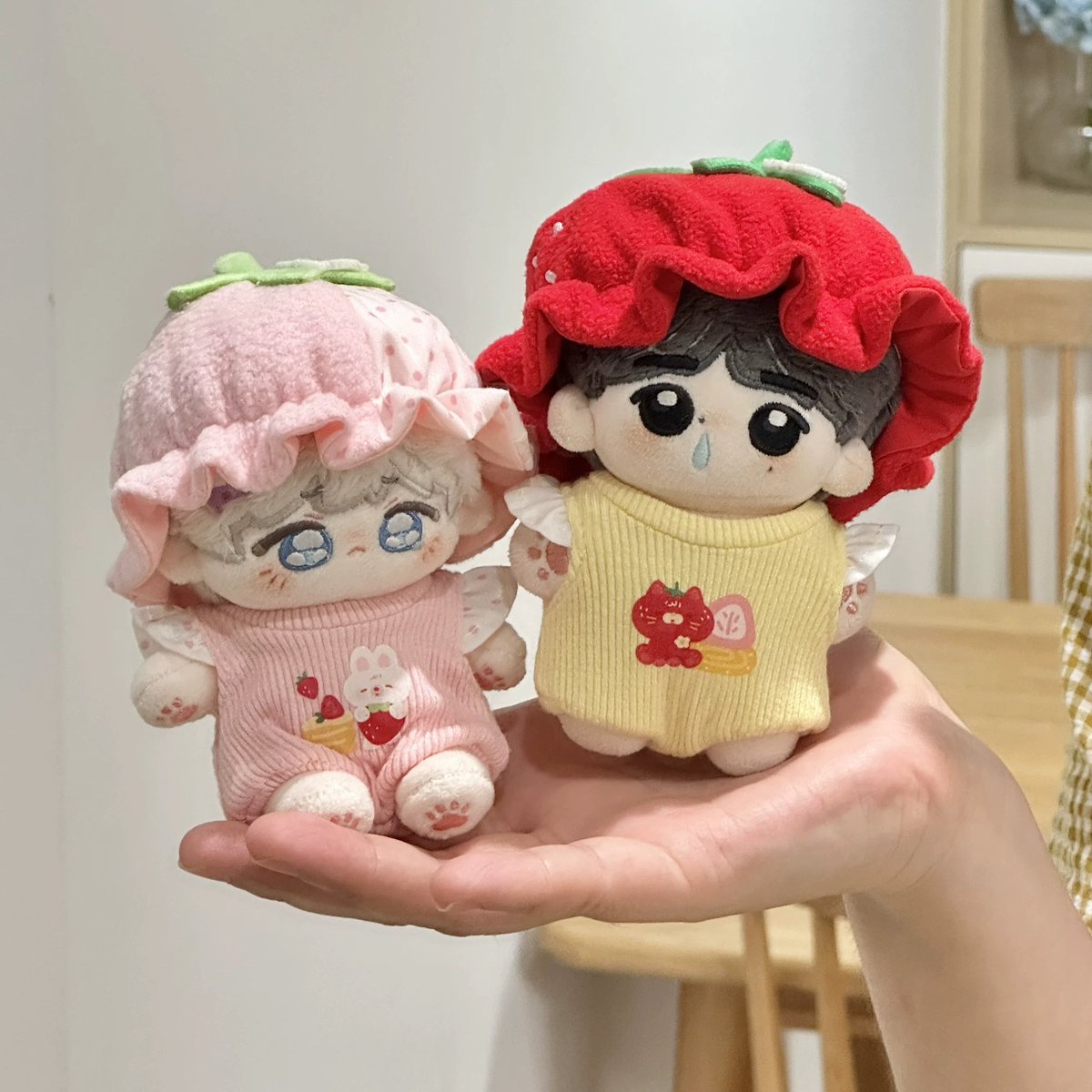 thejongjang's tweet photo. 📌 Pre-order ชุดตุ๊กตาคอล “🍓” 10cm

🛏️ ถุงนอน — 150฿
👗 ชุดเซ็ต — 220฿
🎩 แยกหมวก — 139฿
👕 แยกชุด — 139฿

🚚 ค่าส่งในไทย 35/+30

📍 ปิดรับ 8/10
✅ ชำระรอบเดียว ไม่มีมัดจำ

💌 สนใจทัก DM ได้เลยค่ะ https://t.co/0DFoegtwhJ