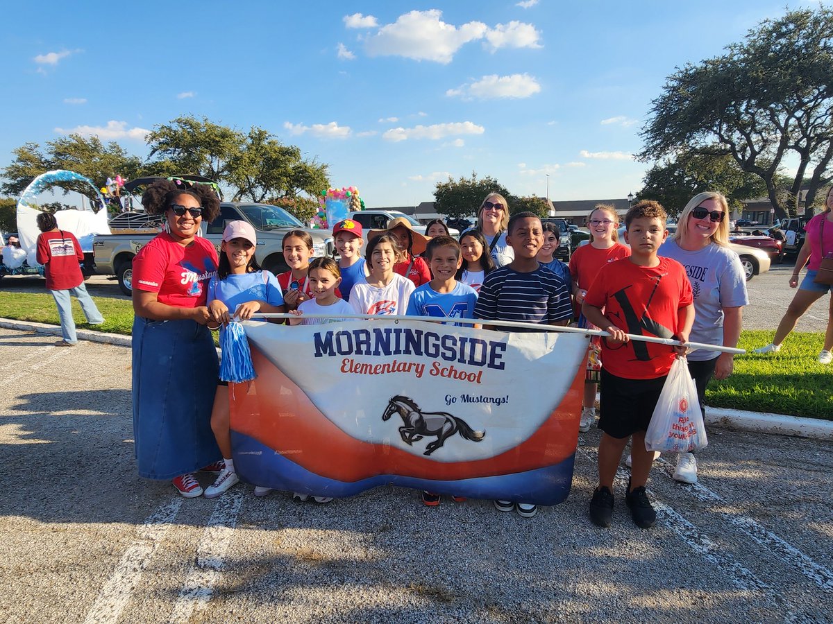 Jasminn Moore tweet media