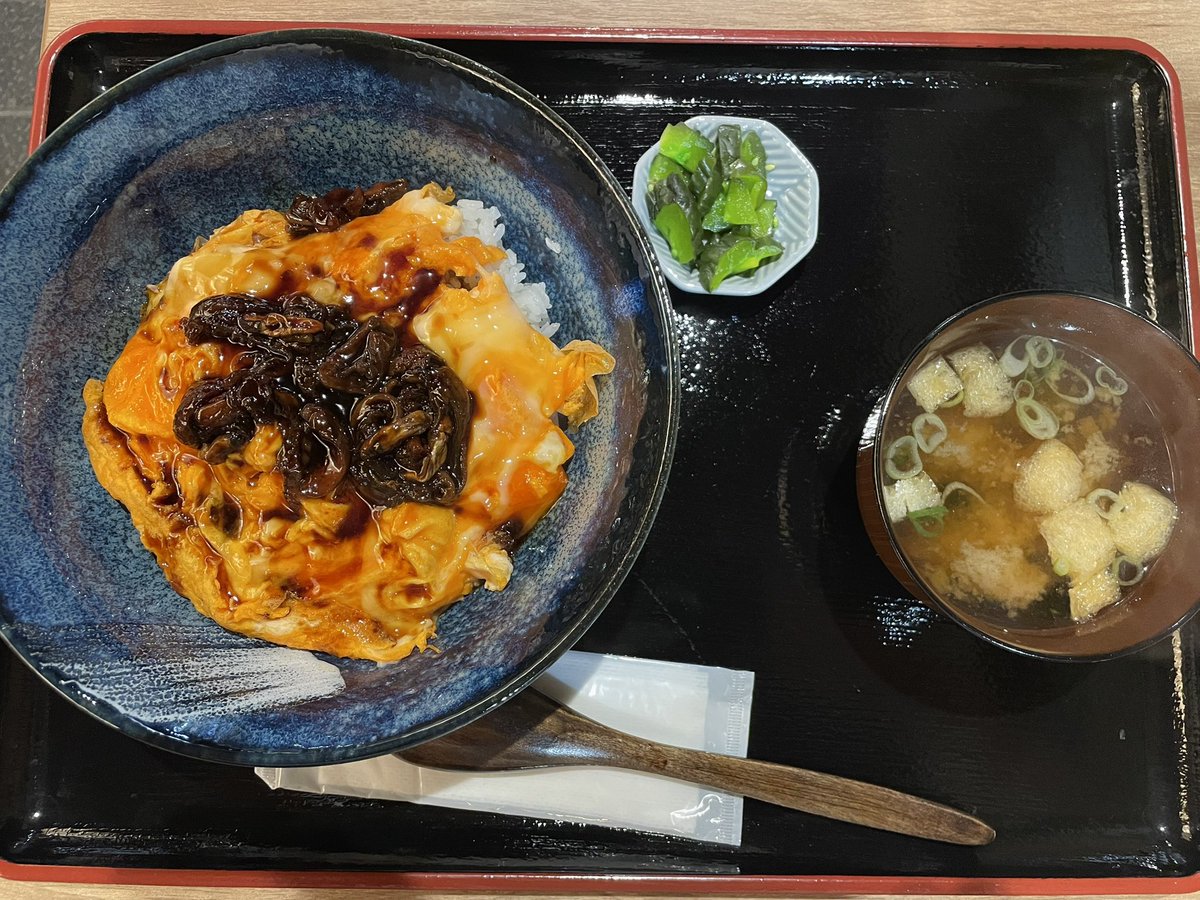 鰻の肝丼¥550
絶対に外国産やと思ってたけど聞いてみたら、なんと、なんと、なんと、、、愛知県産🙂‍↕️✨
今、メッチャ得した気持ちになってるんですけど😆
