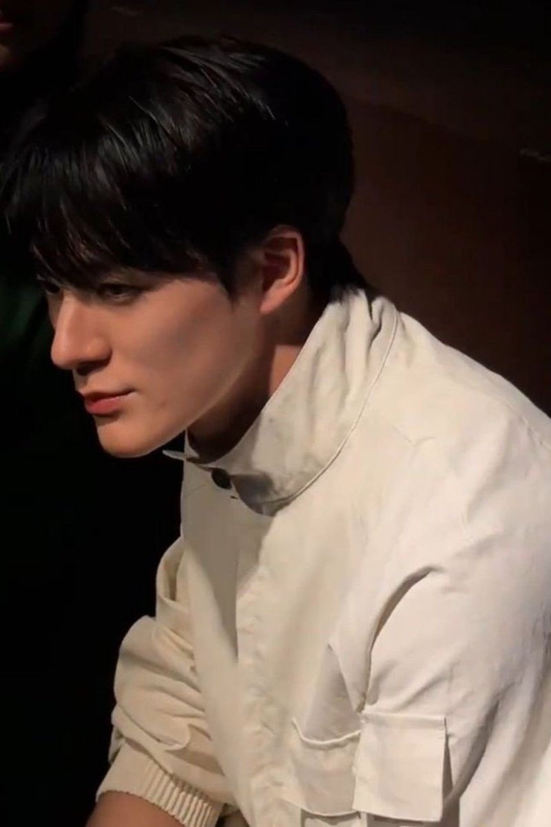 lee jeno local au;

— Mr. Doberman

#justfiction 

write by <a href="/icedchocomilk/">ca 🍫🫐🍓 || AU Roblox Book Version Soon 📚</a>