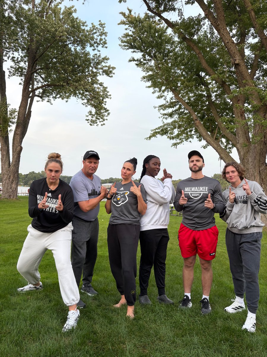 Feeling very fortunate right now for the staff that is mentoring our players and helping me build this program back up to the top! Their attention to detail and effort is tremendous! #BLESSED #MKEFam <a href="/lanycew/">Coach Nyce</a> <a href="/coachjohnpfaffl/">John Pfaffl</a> <a href="/Aj_ediger_bball/">AJ Ediger</a> <a href="/HannahWhitish/">Hannah Whitish</a> <a href="/CoachFletch415/">Coach Fletch</a>