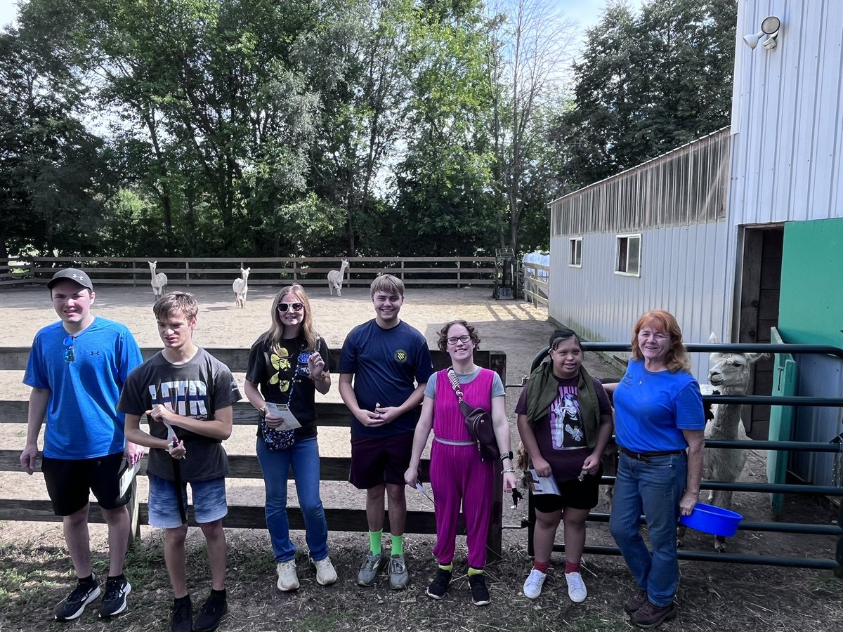 rb_transition's tweet image. Perfect day at Magic Meadows Alpaca Farm! 🦙☀️ We rescheduled due to rain and lucked out with the best weather. Huge thanks to Sally for being such an informative and kind host. Grateful for today! #communitybasedlearning
