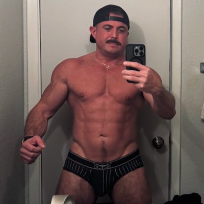 Damien tweet media