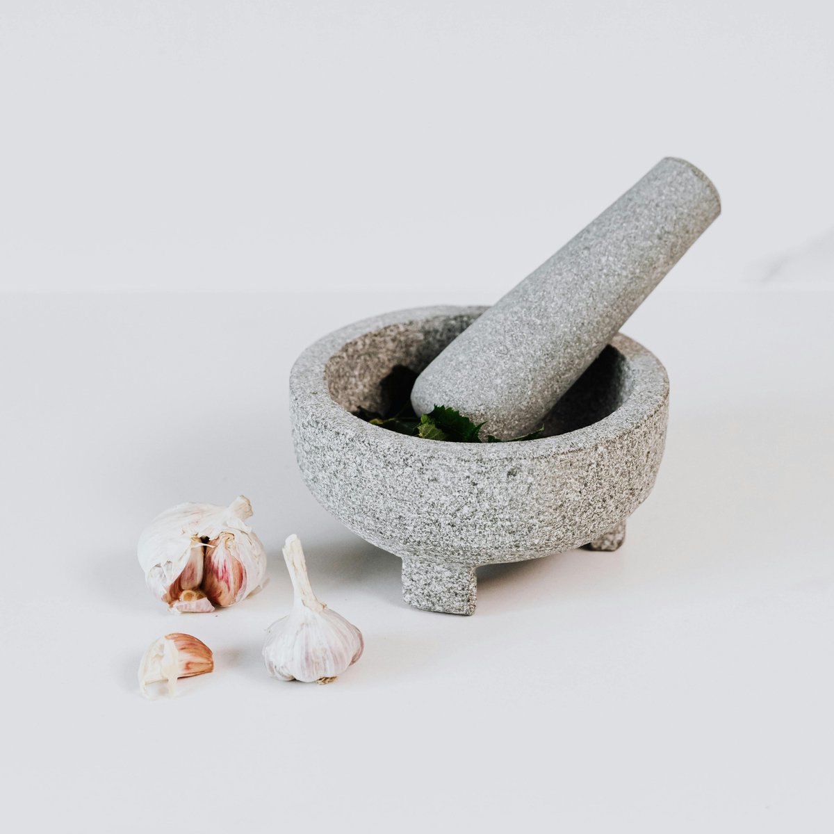kitchenmaster92's tweet image. Crushing boundaries, one spice at a time.

#MortarAndPestle #KitchenEssentials #AncientTools #GrindingMagic #CulinaryTradition #HandmadeFlavors #CookingClassics #HerbAndSpice