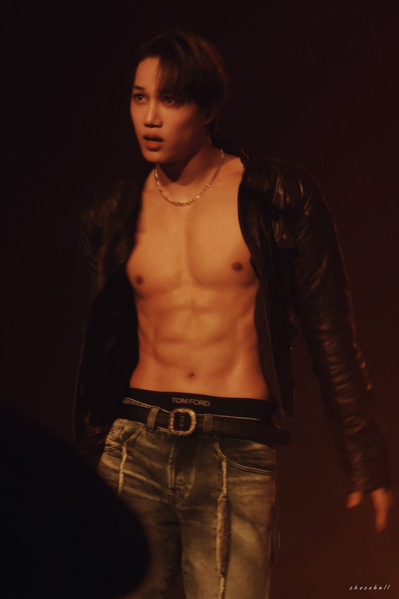 촠코볼 tweet media