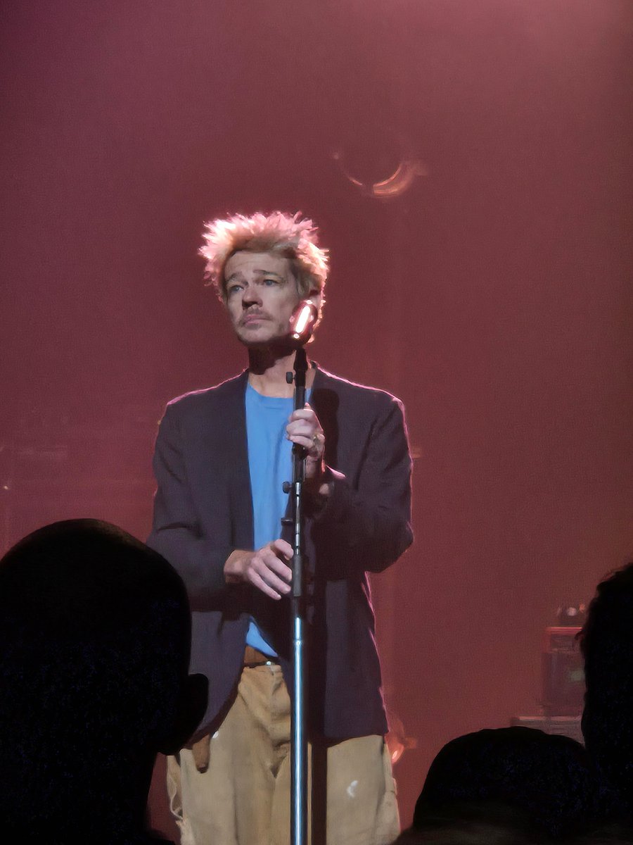 They were so good last night I had to go back again tonight. Here's to many more shows in the future, I hope!