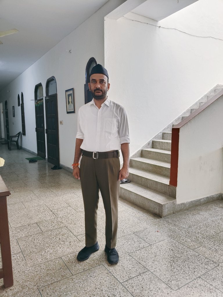 presslalit1925's tweet photo. सभी स्वयंसेवकों को संघ के शताब्दी वर्ष की हार्दिक शुभकामनाएं।
@cmohry @IamMinakshiSeh @narendramodi @RSSorg @ArunKumRSS @VHPDigital https://t.co/jVd190Y5Xh