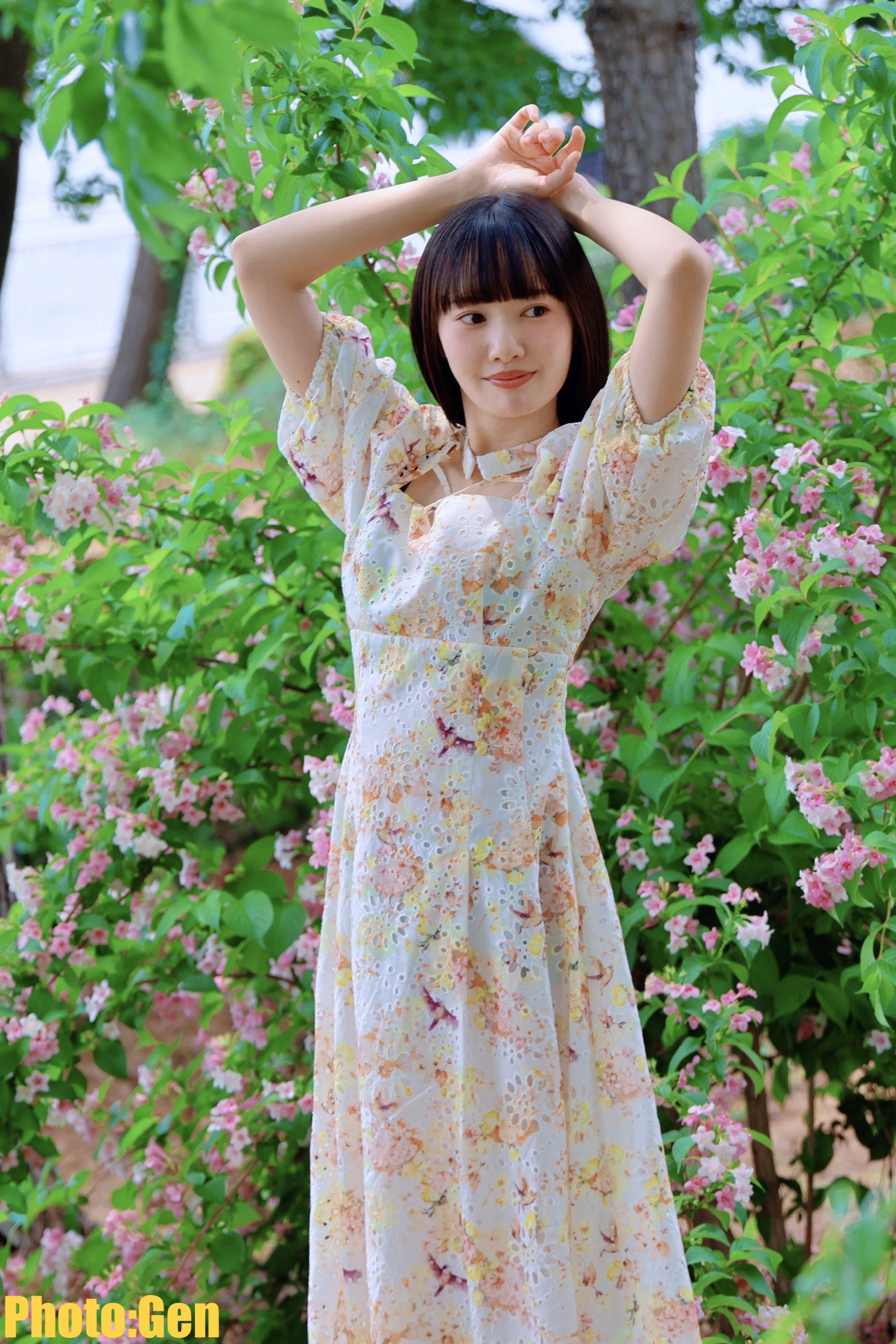 潮紗理奈生写真 ネイビーサンタ衣装直筆 潮紗理奈生写真