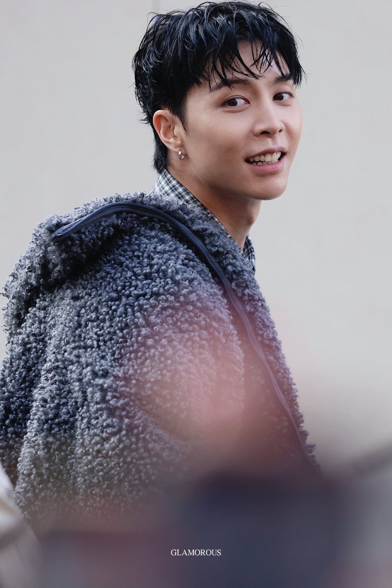 GLAMOROUS tweet media