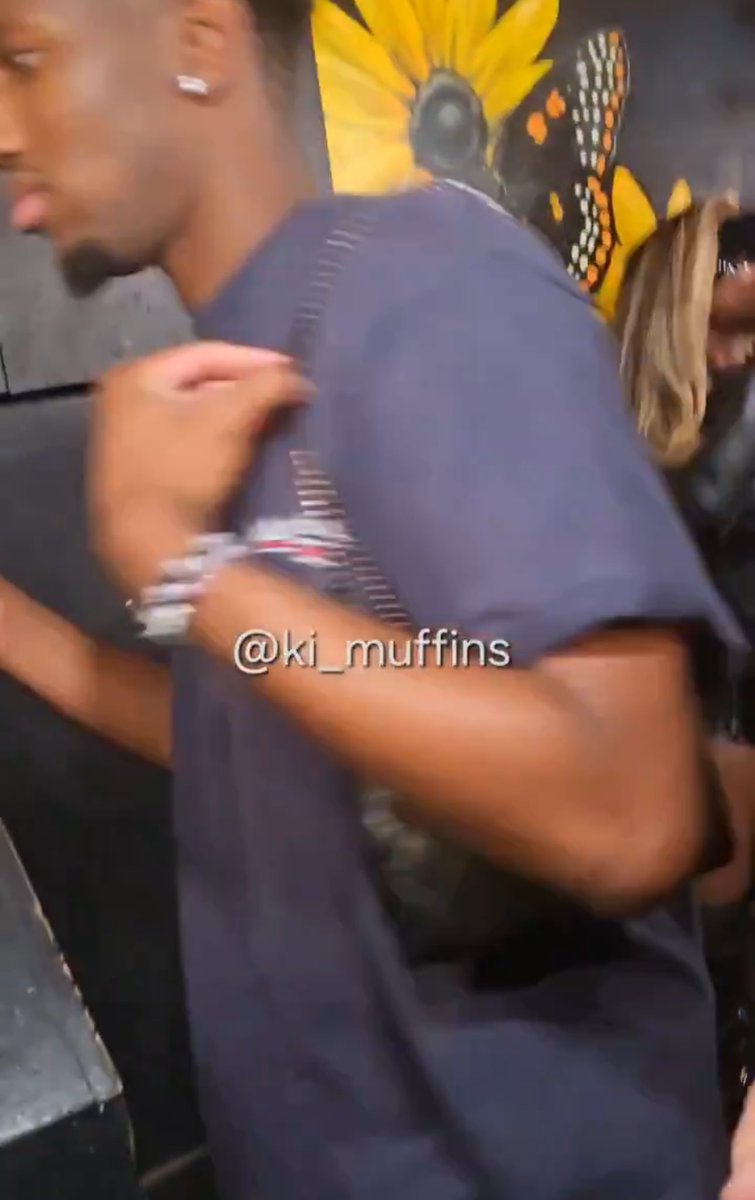 THIS IS TAKING ME OUT😭😭😭😭