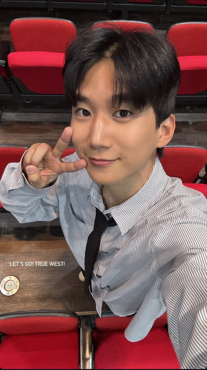 🌟알티이벵
기면진의 댕로 복귀와 곧 데뷔 4000일 기념..
추첨을 통하여 다섯분께 필모 폴라를 드립니다👋

- 히보 1
- 보이A 1 
- 스메르 1 
- 쓰릴미 1
- 날골 1

*교환 방지를 위해 작은 표시를 할 예정입니다!
소중히 간직해주실 분들만 참여해주세요🩷
당발: 11/13 목요일
트웨 현스틴 많관부🍞