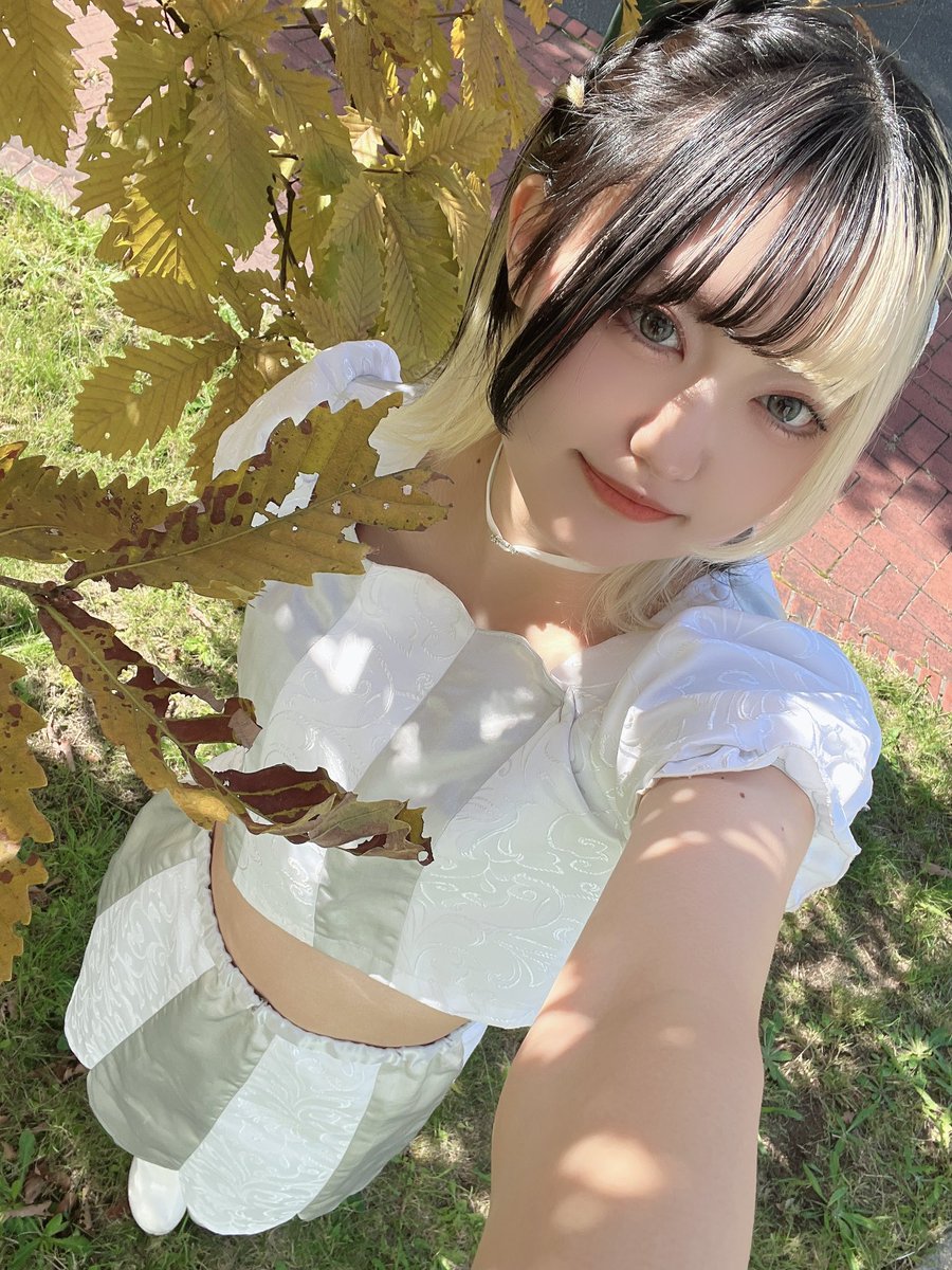あと3人でフォロワー1200人達成なので、改めてフォローしてなかったわって人も井沼のこと知らない人も全員フォローしてくれ‼️😤😤

井沼のこと知らない人のために井沼はどんな奴かっていうとだな、あれだな、スゲ〜アホなんだけど本当はちゃんと考えてる真面目な性格なのを隠しきれてないアホだな……