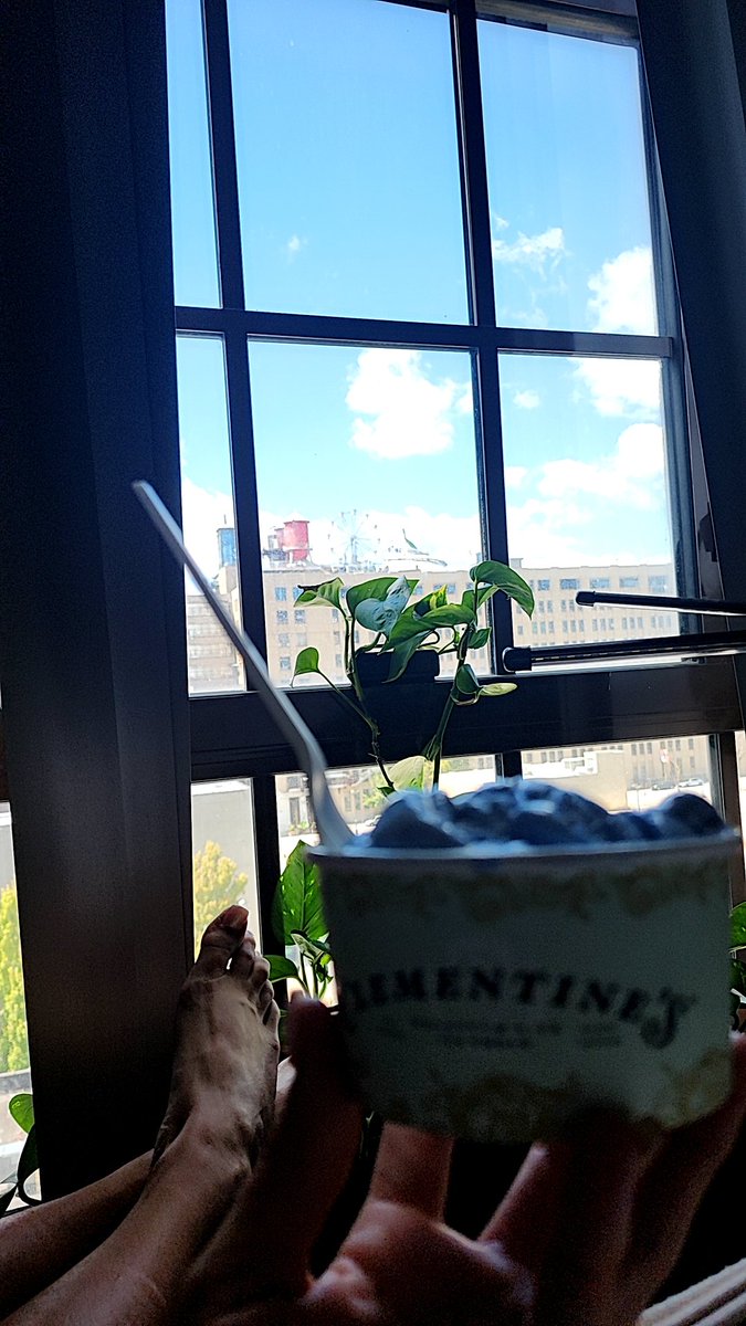 YEEPerzCREEPERz's tweet photo. https://t.co/ykDjmT4FIK