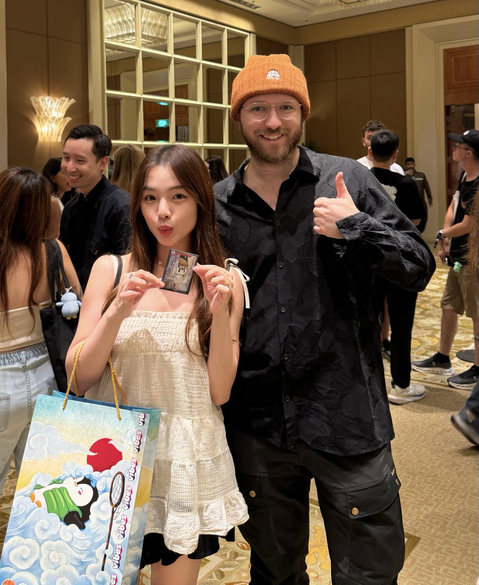 GM, We will win in Singapore 🦉🇸🇬✨ <a href="/vibes_tcg/">Vibes TCG</a> <a href="/moonbirds/">Moonbirds</a>