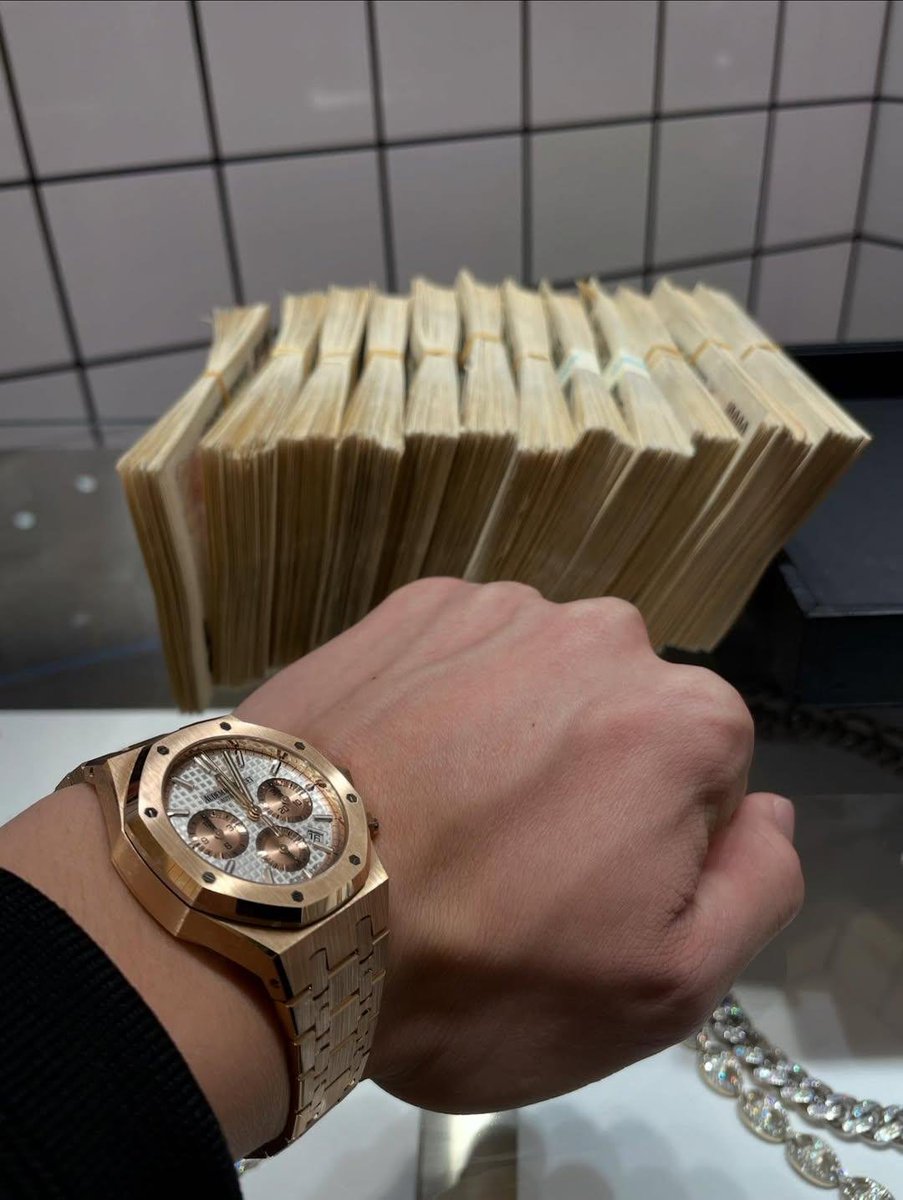 fx_v3vnkatdli6l's tweet photo. 【毎日企画】開催します！  
1名に100万円 毎日です。 
 参加していればほぼ確実に当選するでしょうね👐
RTのみで参加です。  

#ラブブ #ビットコイン https://t.co/s8FFbBNtfS