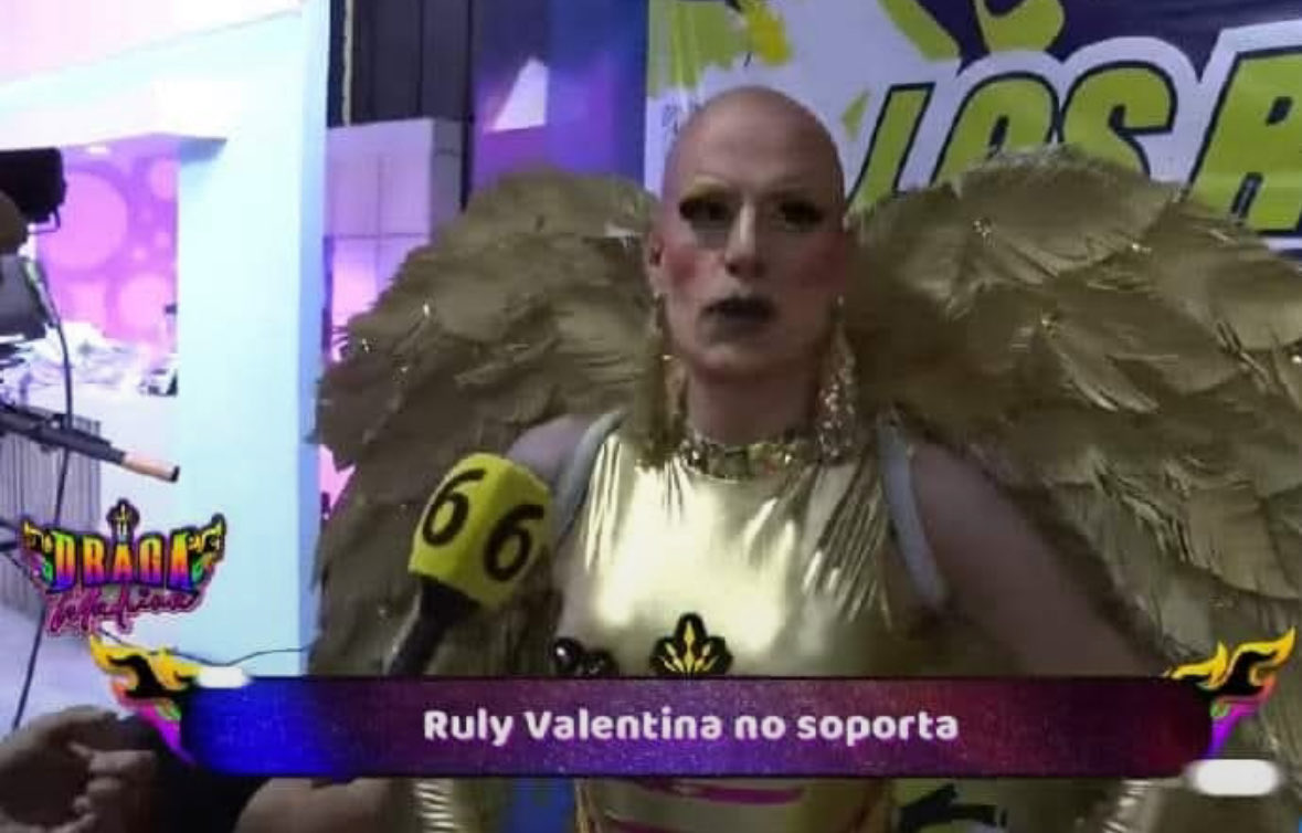 Cada que hablan mal de la conducción de Karime me da un algo. Siento bien feeeeo! #LaMasDraga7 #LMD7