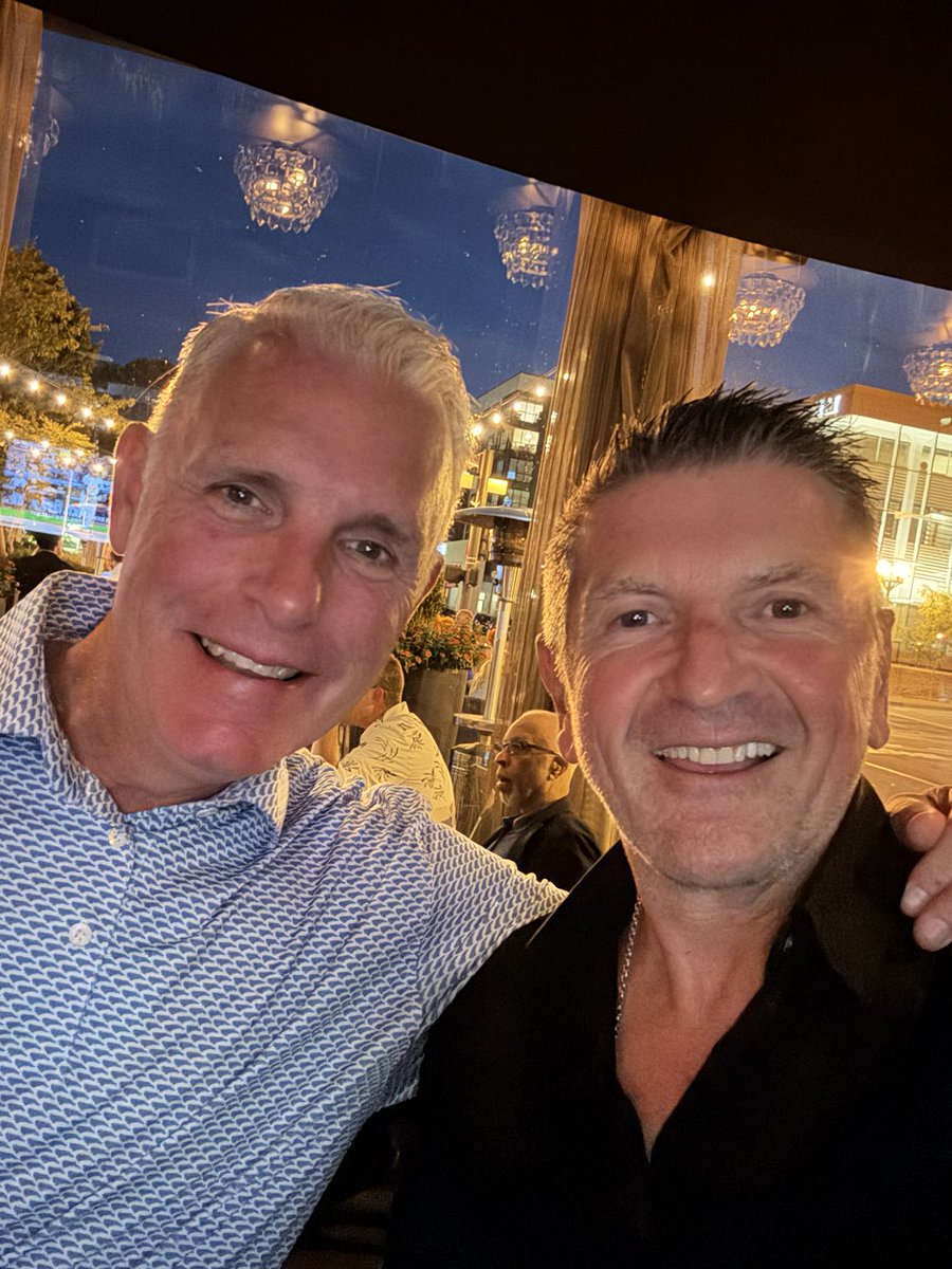 So great having dinner with the legendary linesman Brad Kovachik tonite. Brad has worked 5 Stanley Cup Finals!! #nhl #nhlofficials