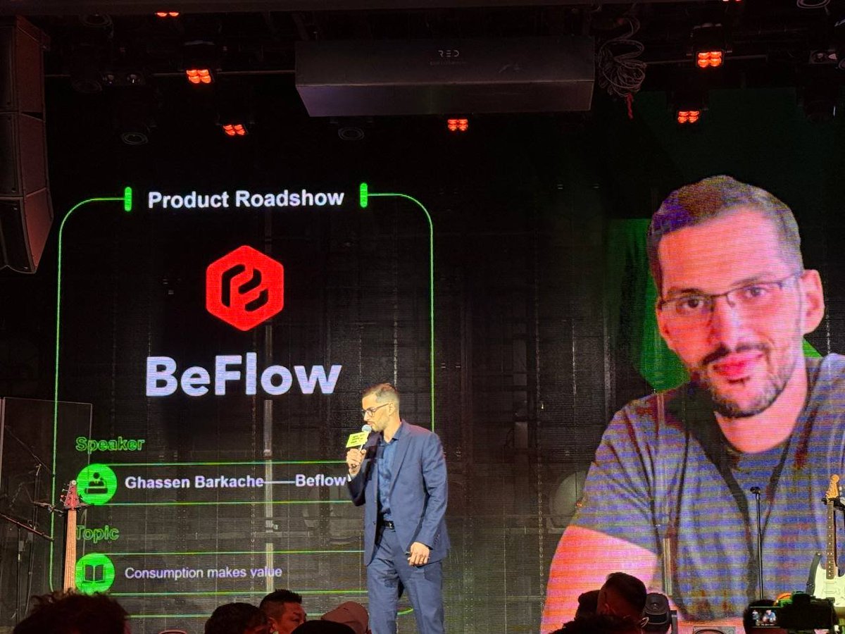 Be_Flowxyz's tweet image. 🎤 At #MetaCryptoOasis, BeFlow CMO Ghassen Barkache took the stage to deliver his keynote!

He shared BeFlow’s vision:
💳 Turning “Spending into Value, Payment into Asset” into reality worldwide
🌐 Building a complete PayFi ecosystem with global partners
🚀 Driving the fusion of…