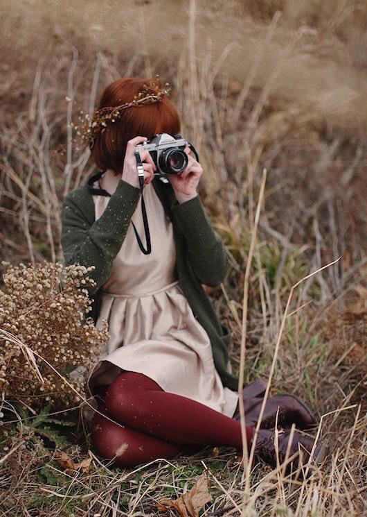 SUPERBLIND
Andábamos dibujando pasos en la noche, pasos sin destino, sin camino, sin luz... Pero nos encontramos gritando entre las sombras, entre la Niebla de los sauces: ¡Te amo! Y sí, así: fue como llegamos uno al otro...
#fabulogias #micrografia #minificcion #poesia