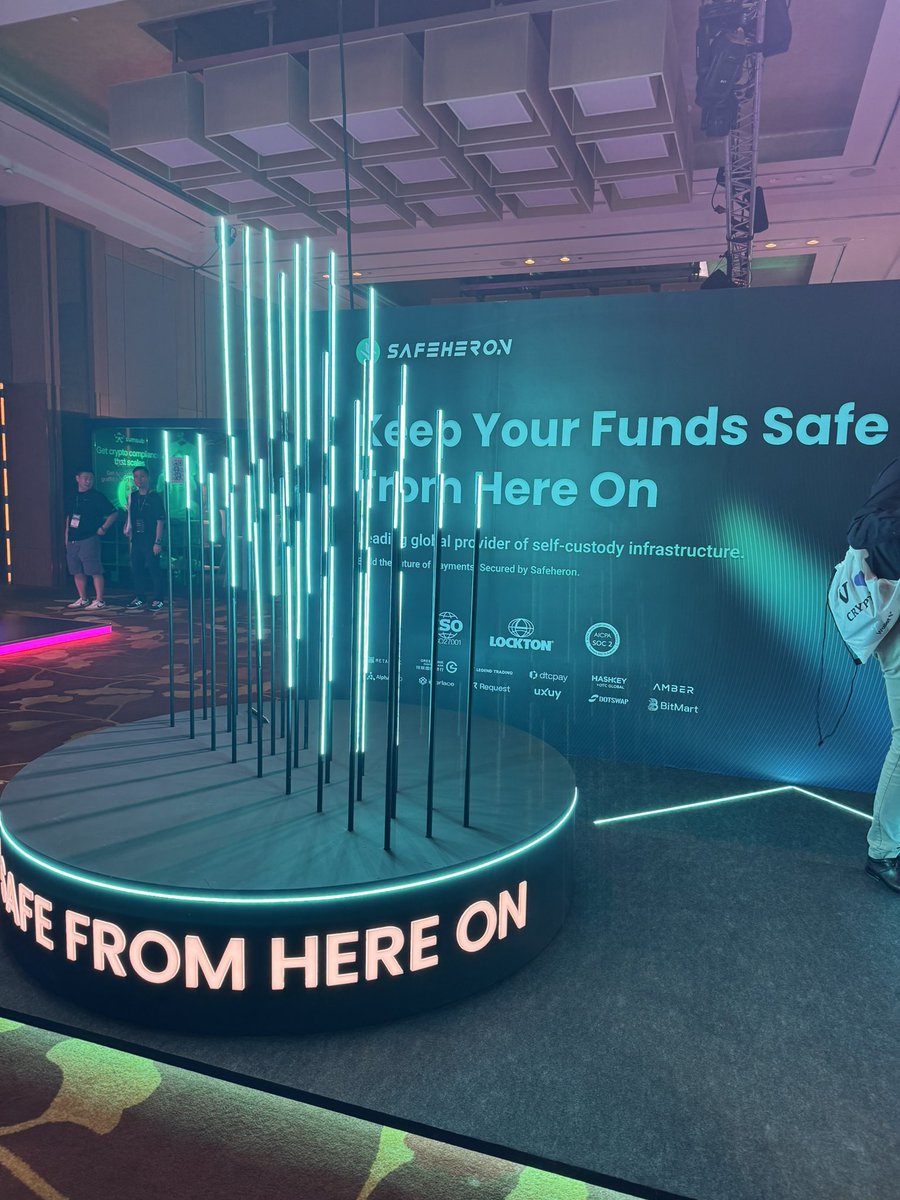 Angelleal2's tweet photo. @Safeheron Really good project working on increasing wallet security and permissioned workflows #TOKEN2049 https://t.co/m6iZM4Sz3F