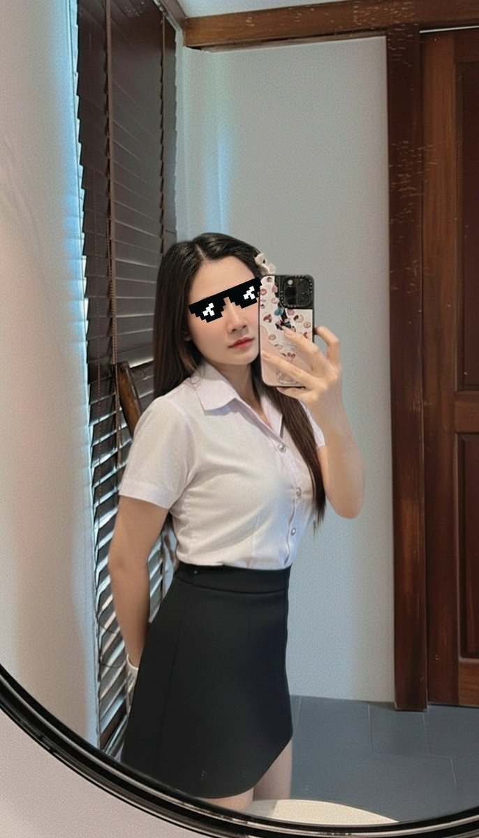 ถ้าเธอชอบกินตอนดึก 
เรานอนดึกนะ กินเรามั้ย