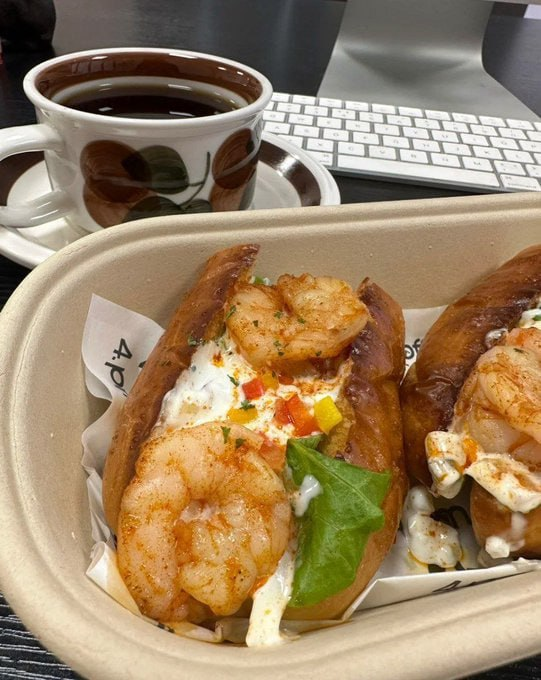 Edith800Edith's tweet image. A good day starts with breakfast.