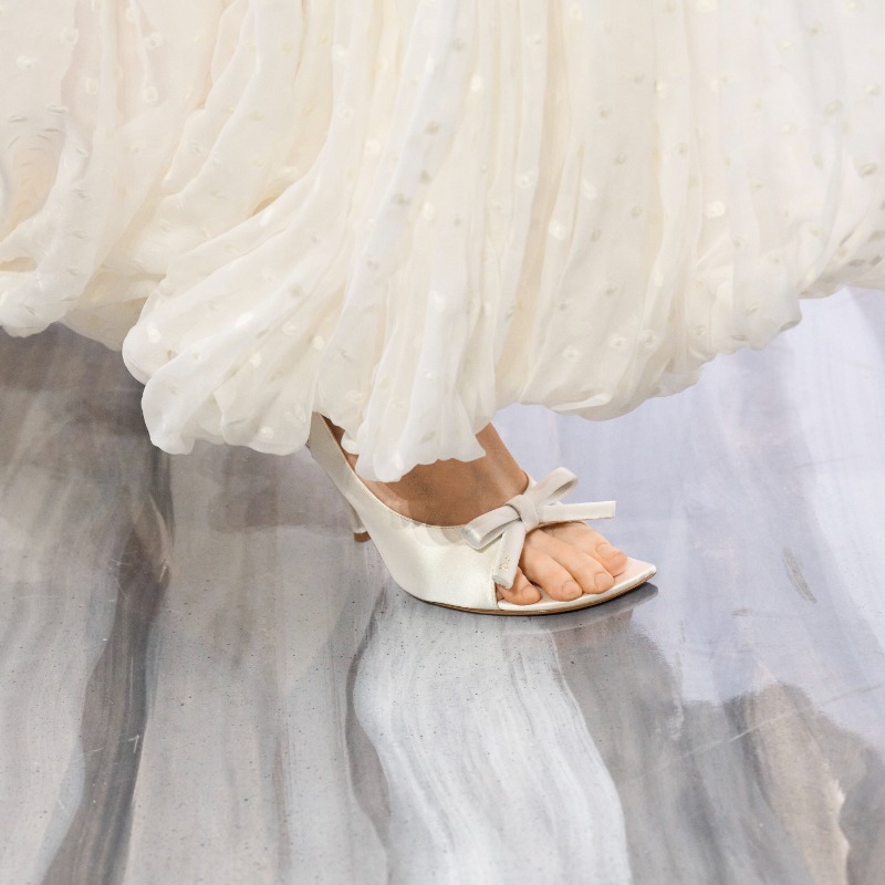Dior's tweet photo. Bow details from the Dior Spring-Summer 2026 show by Jonathan Anderson

#DiorSS26