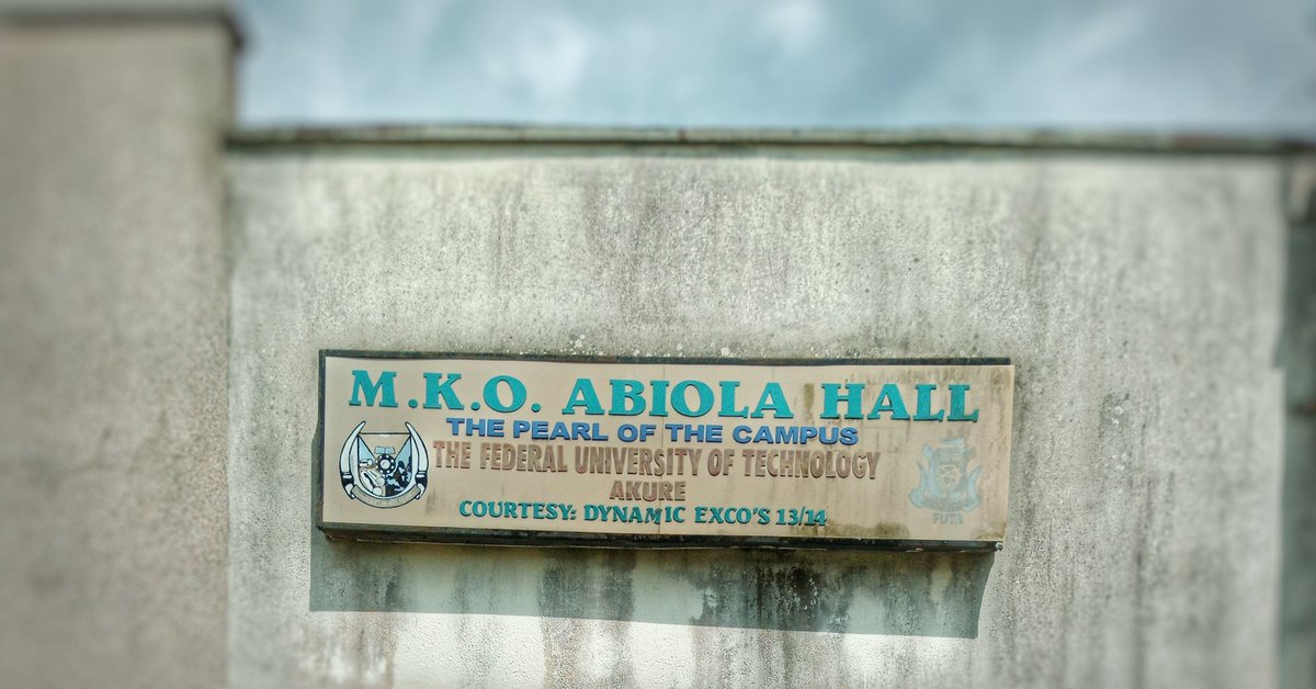 Abiola Hall tweet media