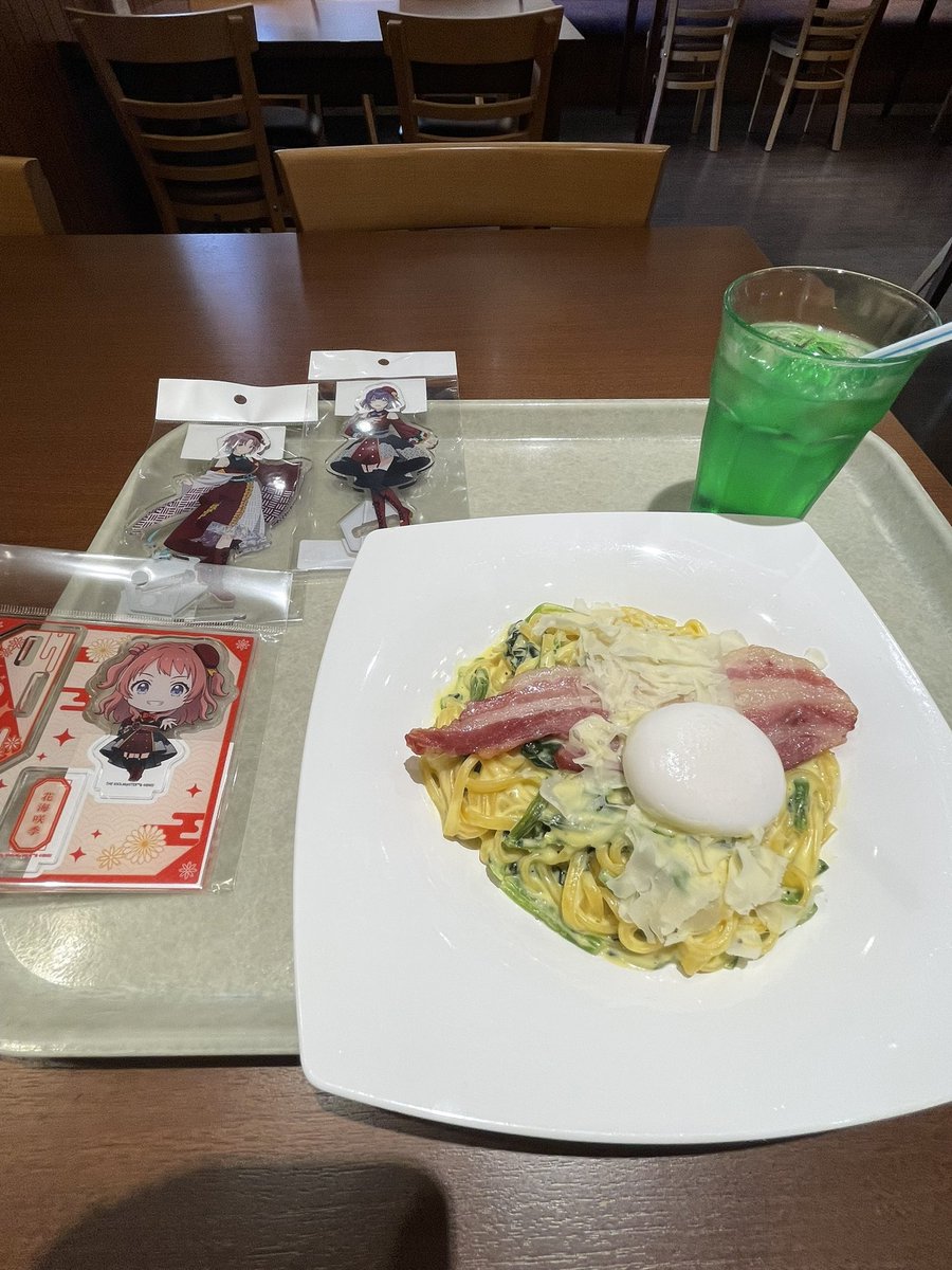 jp_takara's tweet photo. イセシマスターということで伊勢志摩に来ました。まずは志摩スペイン村から。美鈴のコラボパスタいただきます https://t.co/vpOA6TxUHE