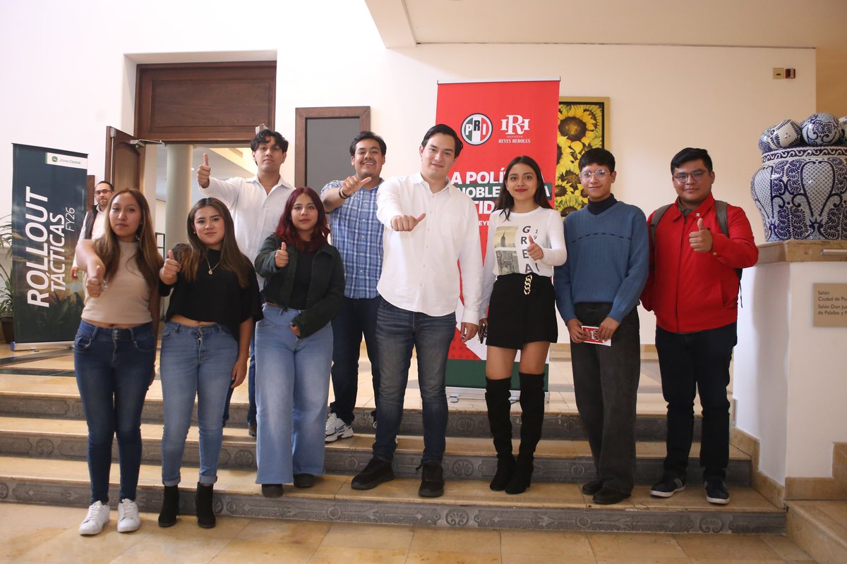 🚀| La capacitación es tema vital para la creación de nuevos cuadros, es por eso que estuvimos presentes en la ponencia impartida por el <a href="/IRHnacional/">Instituto Reyes Heroles</a> en Puebla.

Seguiremos abonando para generación de nuevos cuadros, valientes y con carácter 🇲🇽

<a href="/OledMoreno/">Oled Moreno</a>