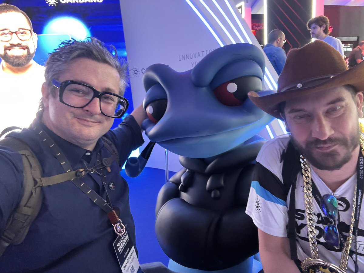 Hanging out with <a href="/ADAFrog_Pool/">AdaFrog - FROG Cardano SPO - ステークプール</a> <a href="/snek/">Snek 🐍</a> at <a href="/token2049/">TOKEN2049</a>.