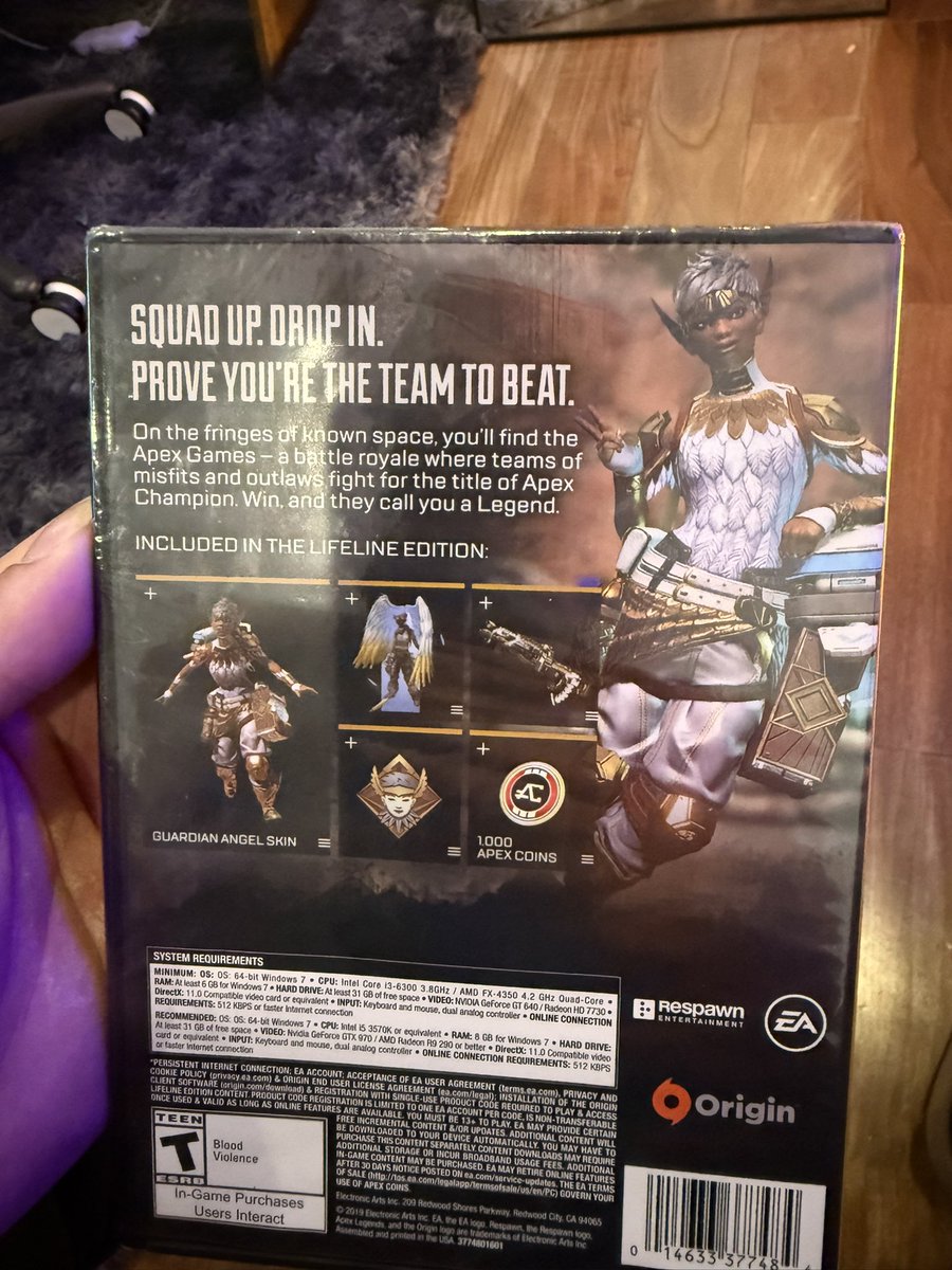 Nokokopuffs's tweet photo. Bought this when you could only get this skin with a code. Still unopened! Kinda crazy how long ago that was @PlayApex 💙 https://t.co/LCDzTuet8i