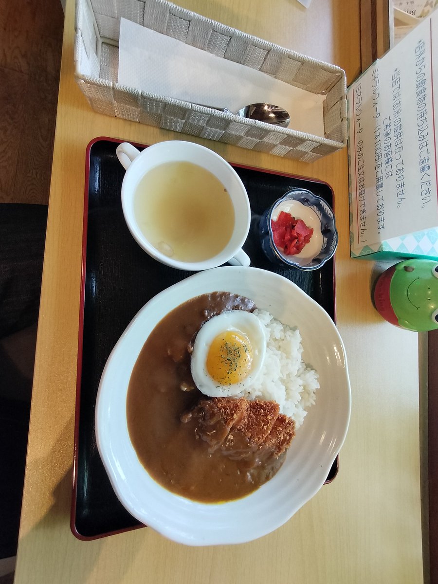 fujirace1's tweet photo. #FROGPIT
#cb400sf
＃ツーリング
#清川村
お昼ご飯は清川村のライダースレストランで。 https://t.co/ZbQfjQbkgR