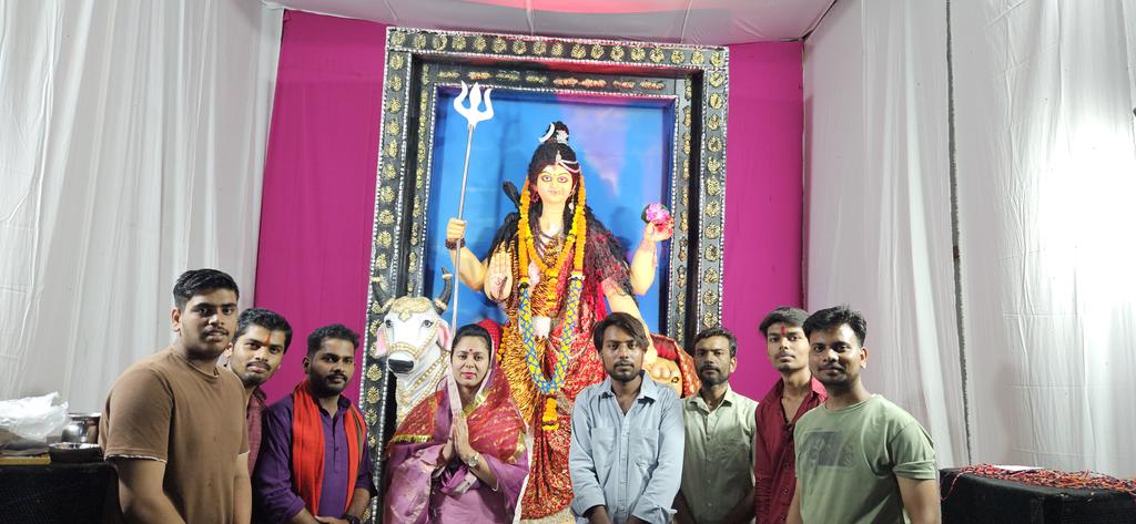 महानवमी के पावन अवसर पर भोपाल स्थित हर्षवर्धन नगर पहुँचकर माँ दुर्गा के दर्शन किए।
सभी श्रद्धालुओं को शारदीय नवरात्रि की हार्दिक शुभकामनाएं।
जय माता दी! 🙏✨

#Mahanavami #Navratri #Bhopal #NehaBagga #MadhyaPradesh