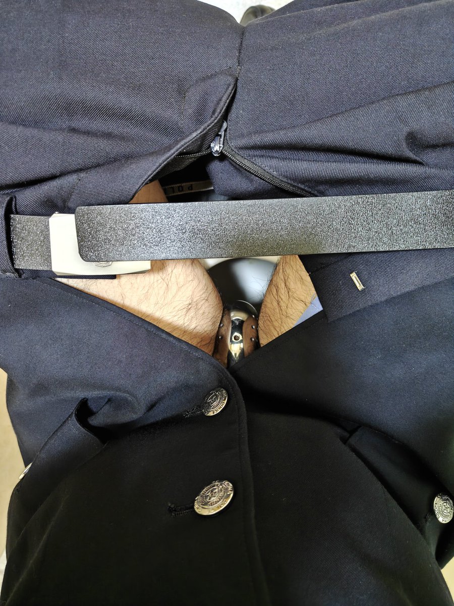 Lock & Uniform tweet media