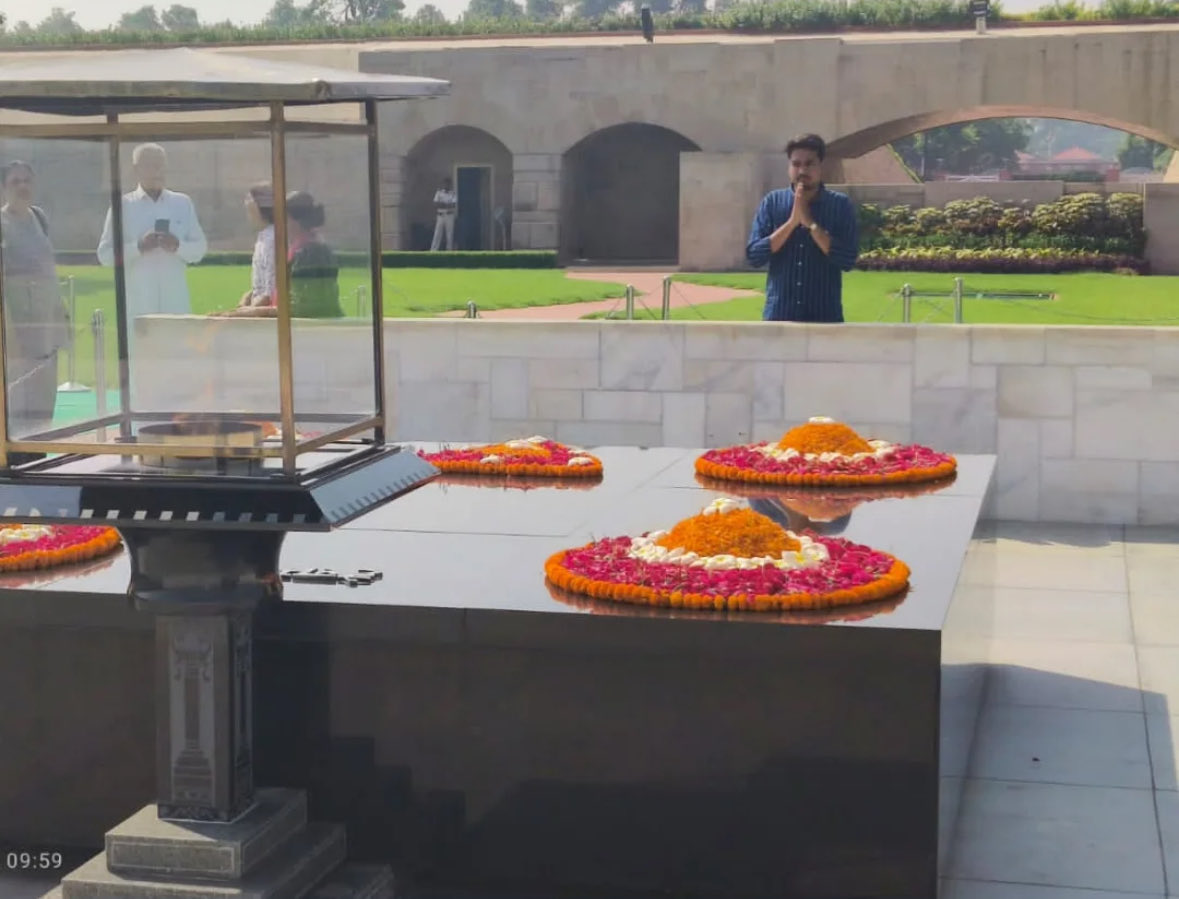 NipunChougule's tweet photo. गांधी हा एक विचार आहे जो लाखो गोडसे जन्माला आले तरी मिटणार नाही!

जगाला सत्य आणि अहिंसेची ताकद शिकवणाऱ्या बापूंना शतशः नमन !

#गांधीजयंती #2october

#महात्मागांधी https://t.co/TKAGMo3t87