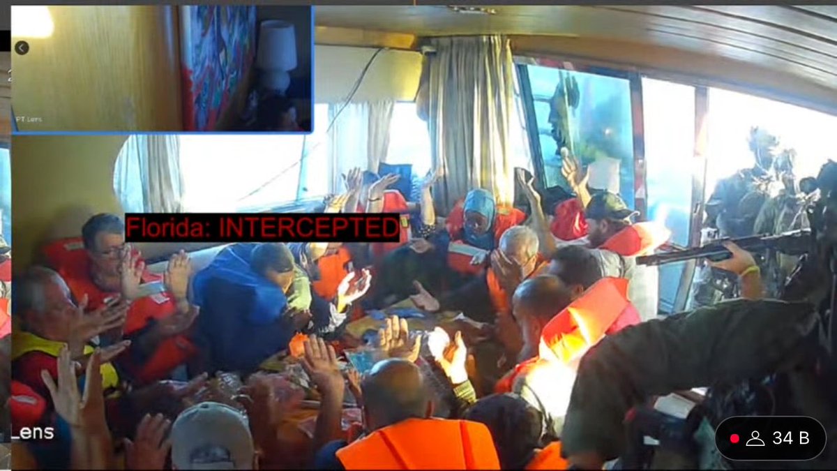 An itibarıyla Muhammed Emin Yıldırım (<a href="/m_eminyildirim/">Muhammed Emin Yıldırım</a>) hocamızın da içinde bulunduğu Florida teknesine de baskın düzenlendi… Hâlâ bazı tekneler hareket hâlinde. Menzilimiz de umudumuz da Gazze… #FreePalestine